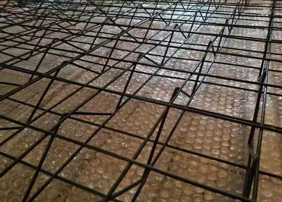 سه ابعاد 3 "× 3" میش باز کردن کربن فولاد سیم کوهنورد Trellis Mesh