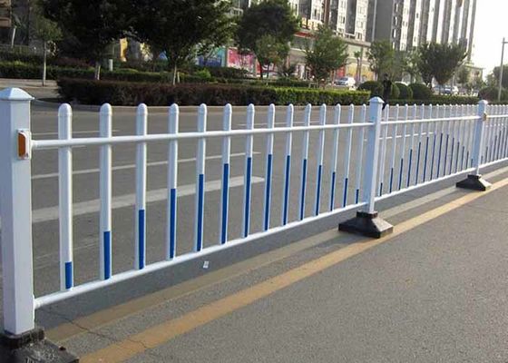 حصار جاده راه حل خوبی برای حفاظت از عابرین پیاده در خیابان های شهر