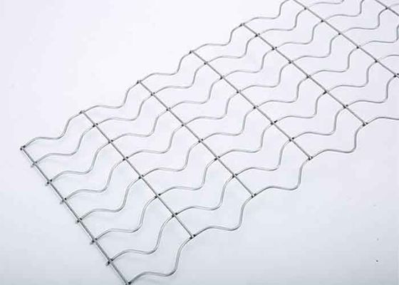 شبکه پوشش وزن بتن گالوانیزه کشیده شده 25.4mm X 67mm Mesh X 190.5mm Strips
